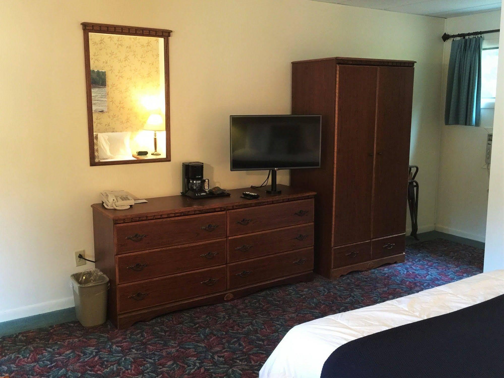 Cedar Motor Inn Μαρκέτ Εξωτερικό φωτογραφία
