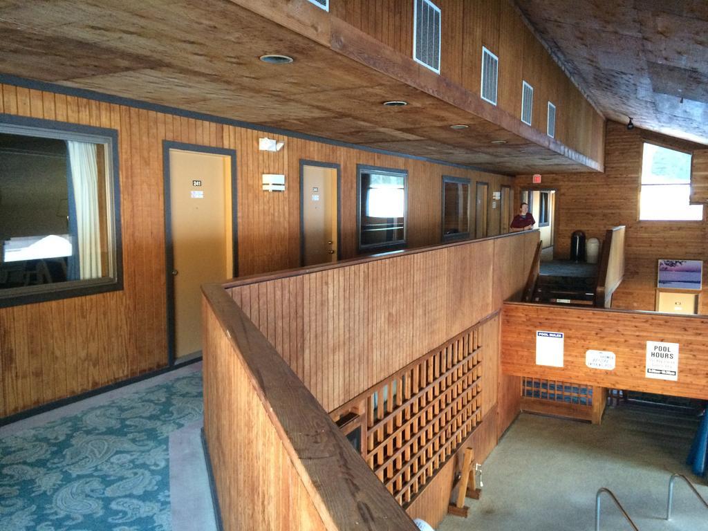 Cedar Motor Inn Μαρκέτ Εξωτερικό φωτογραφία