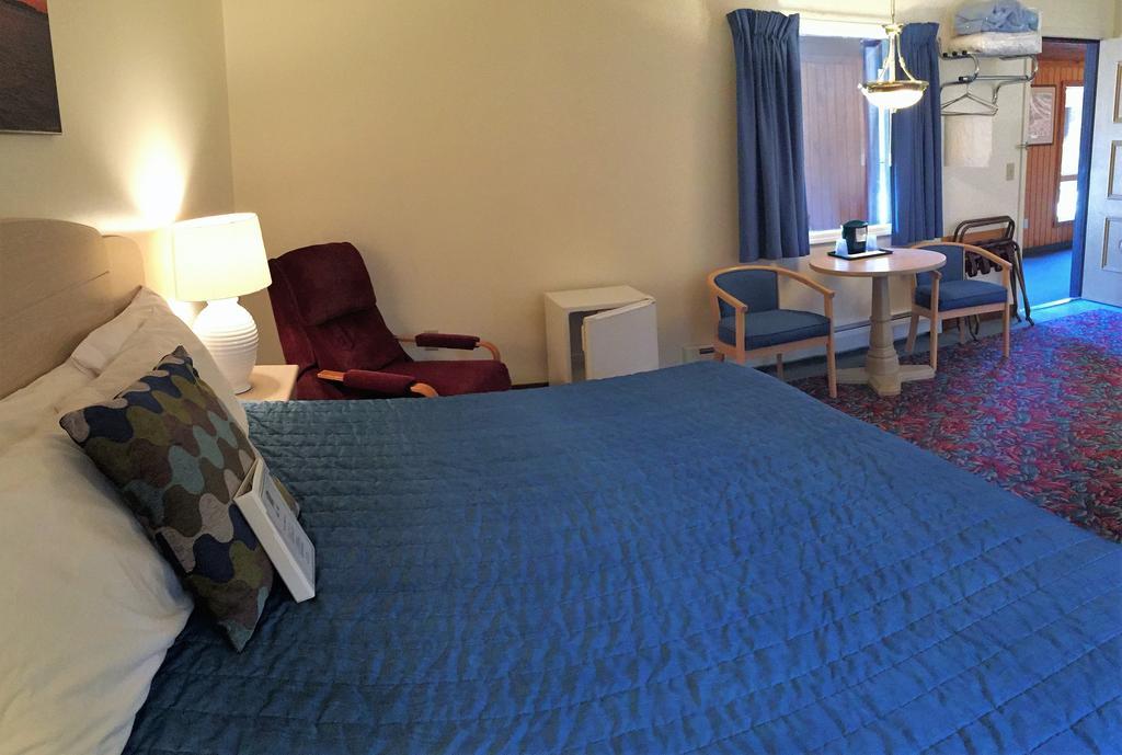 Cedar Motor Inn Μαρκέτ Εξωτερικό φωτογραφία