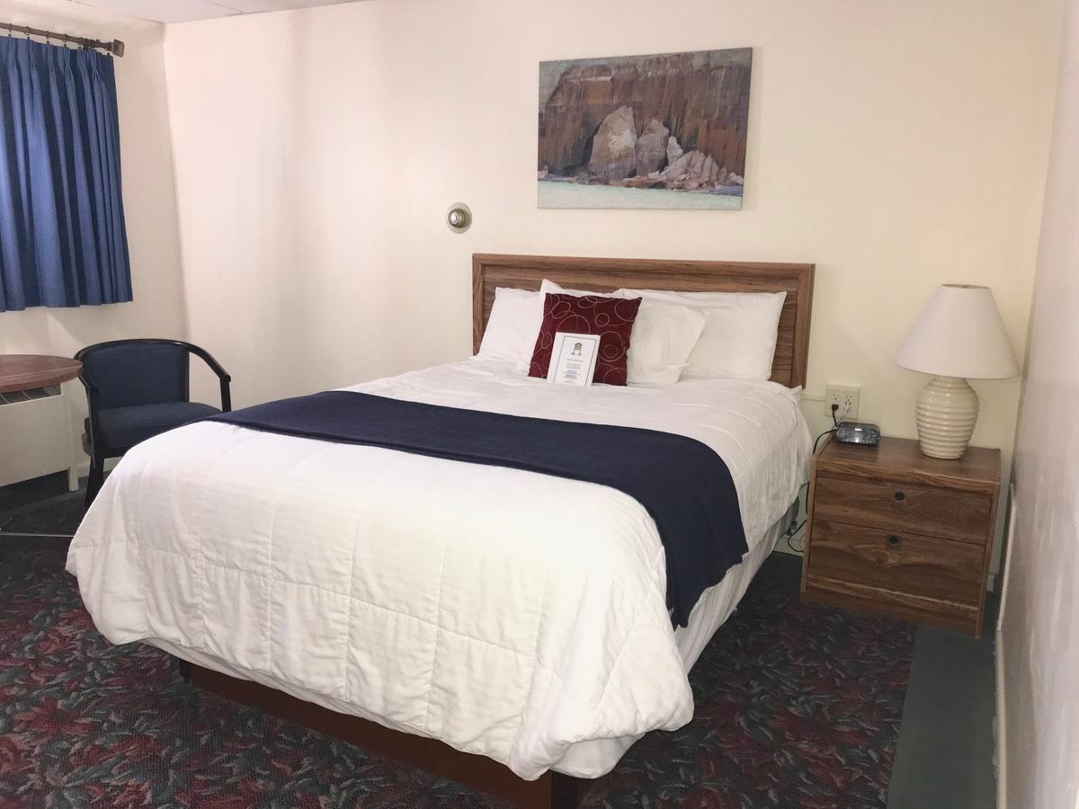 Cedar Motor Inn Μαρκέτ Εξωτερικό φωτογραφία