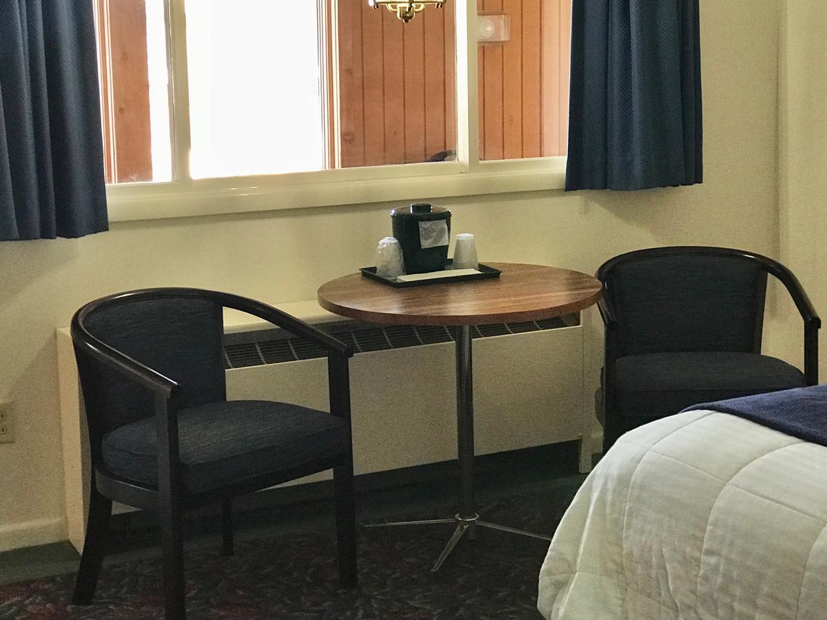 Cedar Motor Inn Μαρκέτ Εξωτερικό φωτογραφία