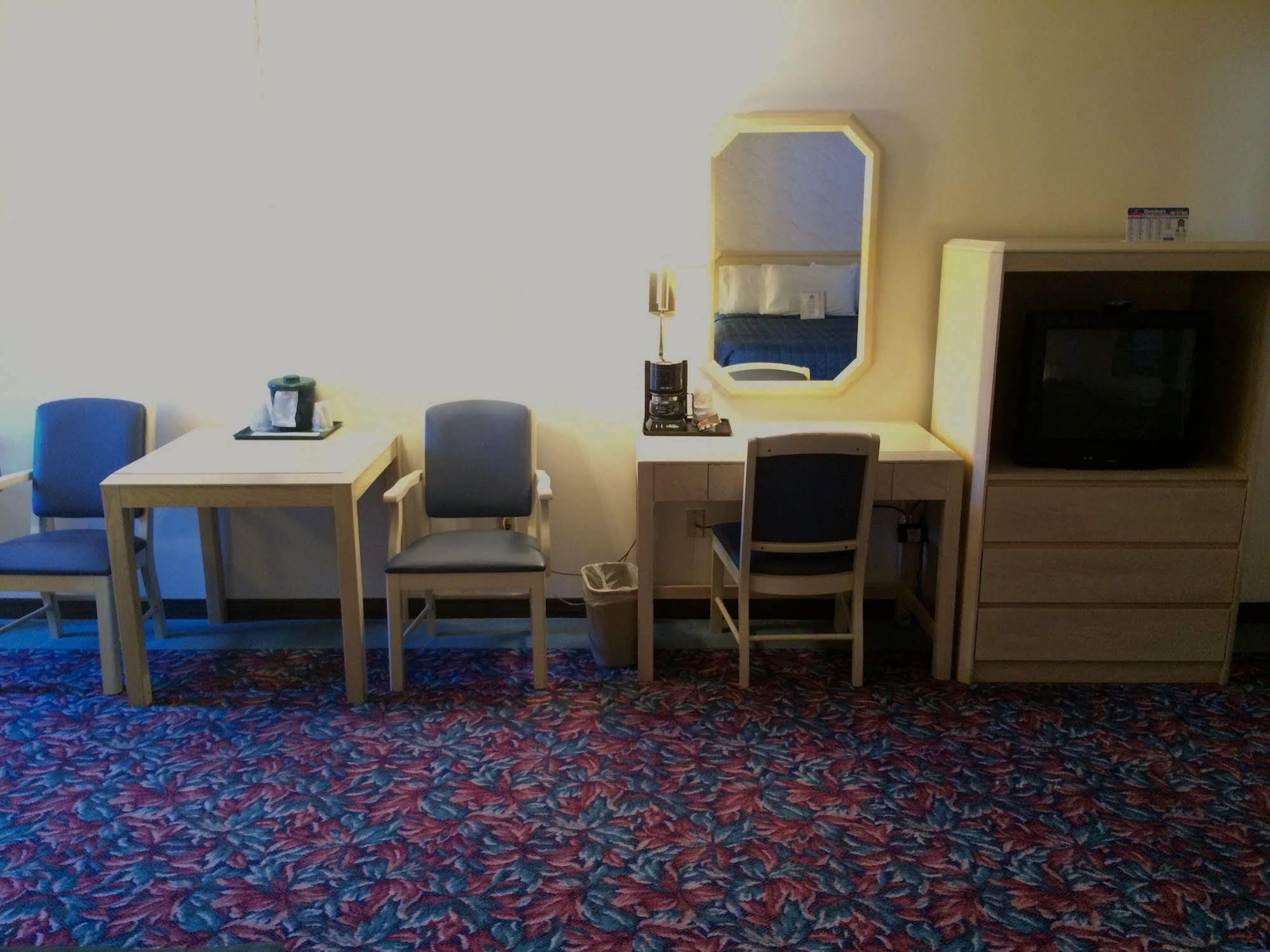Cedar Motor Inn Μαρκέτ Εξωτερικό φωτογραφία